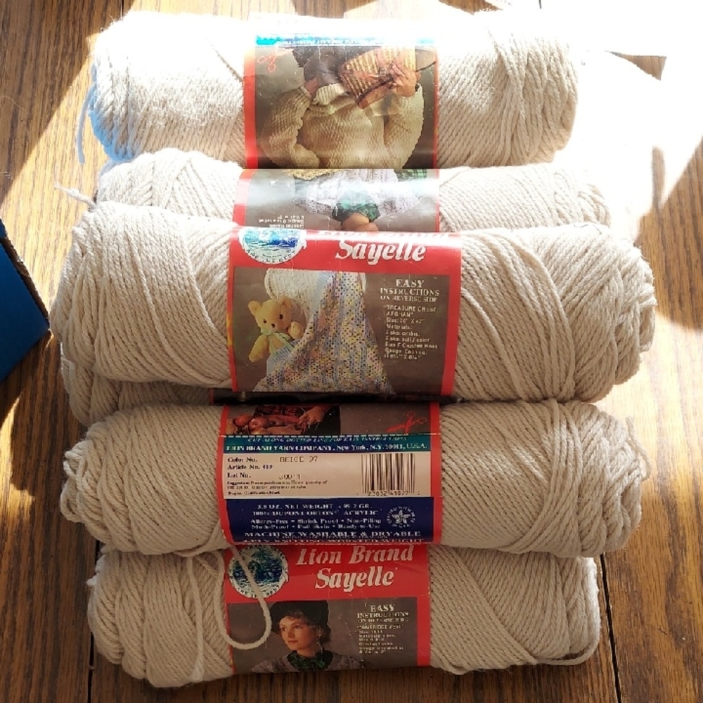 Sayelle Cream Yarn